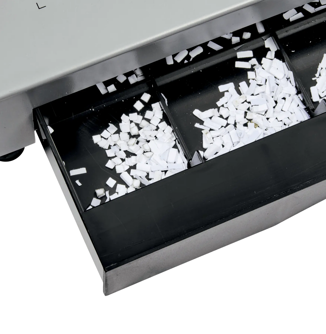 Tiroir à confettis ouvert de la perforelieuse GBC CB25E Pro