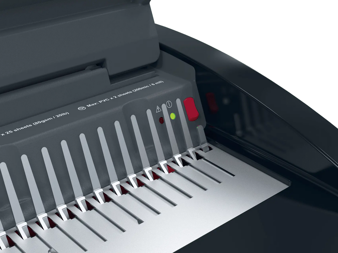 GBC CB25E, vue de trois quarts