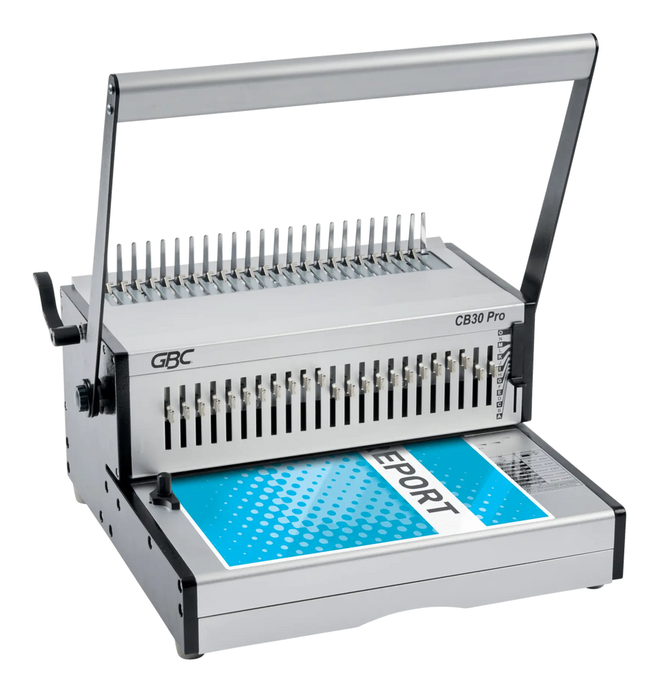 GBC CB30 Pro, document posé devant la fente de perforation